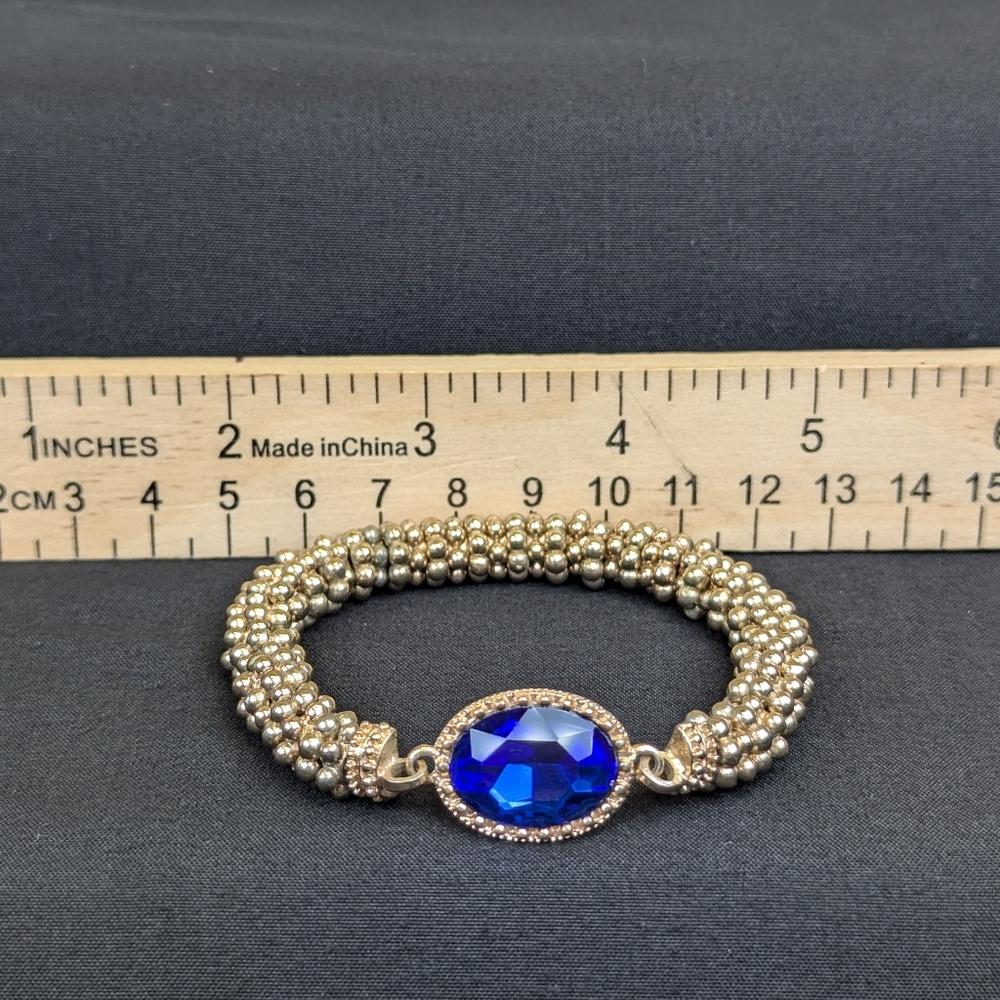 Vintage Gold Beaded Bracelet Sapphire Resin Rhinestone Charm on Stretch Cord - Picture 5 of 5